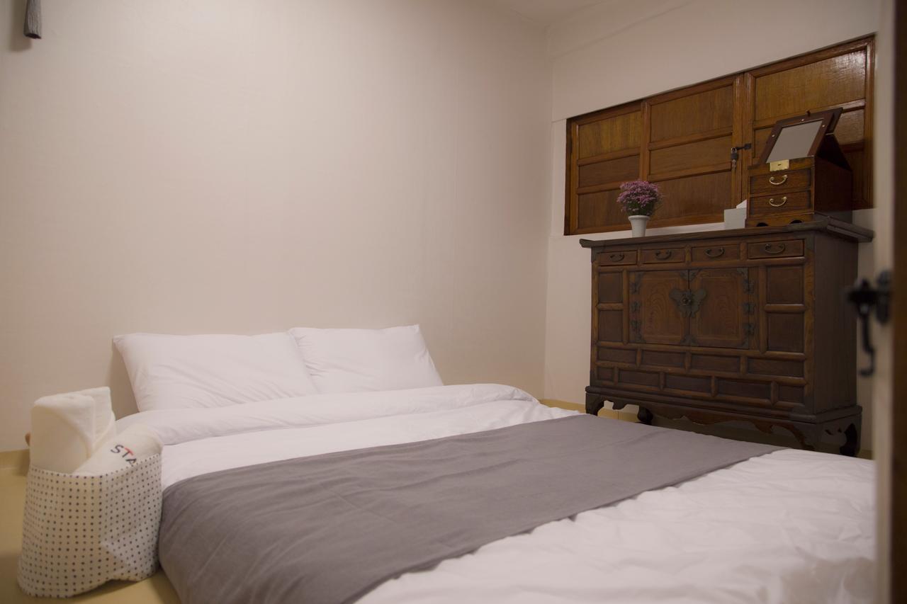 Stay 256 Hanok Guest House سيول المظهر الخارجي الصورة