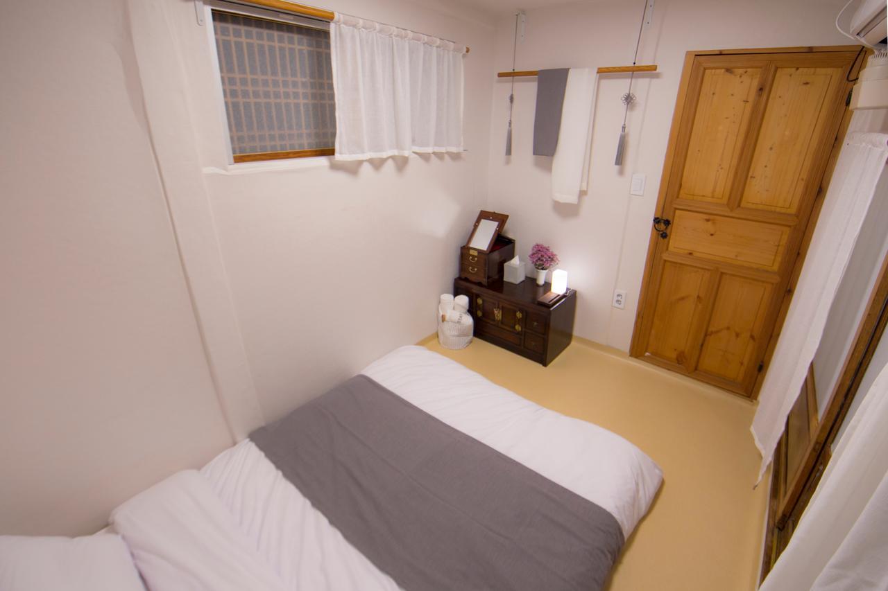 Stay 256 Hanok Guest House سيول المظهر الخارجي الصورة