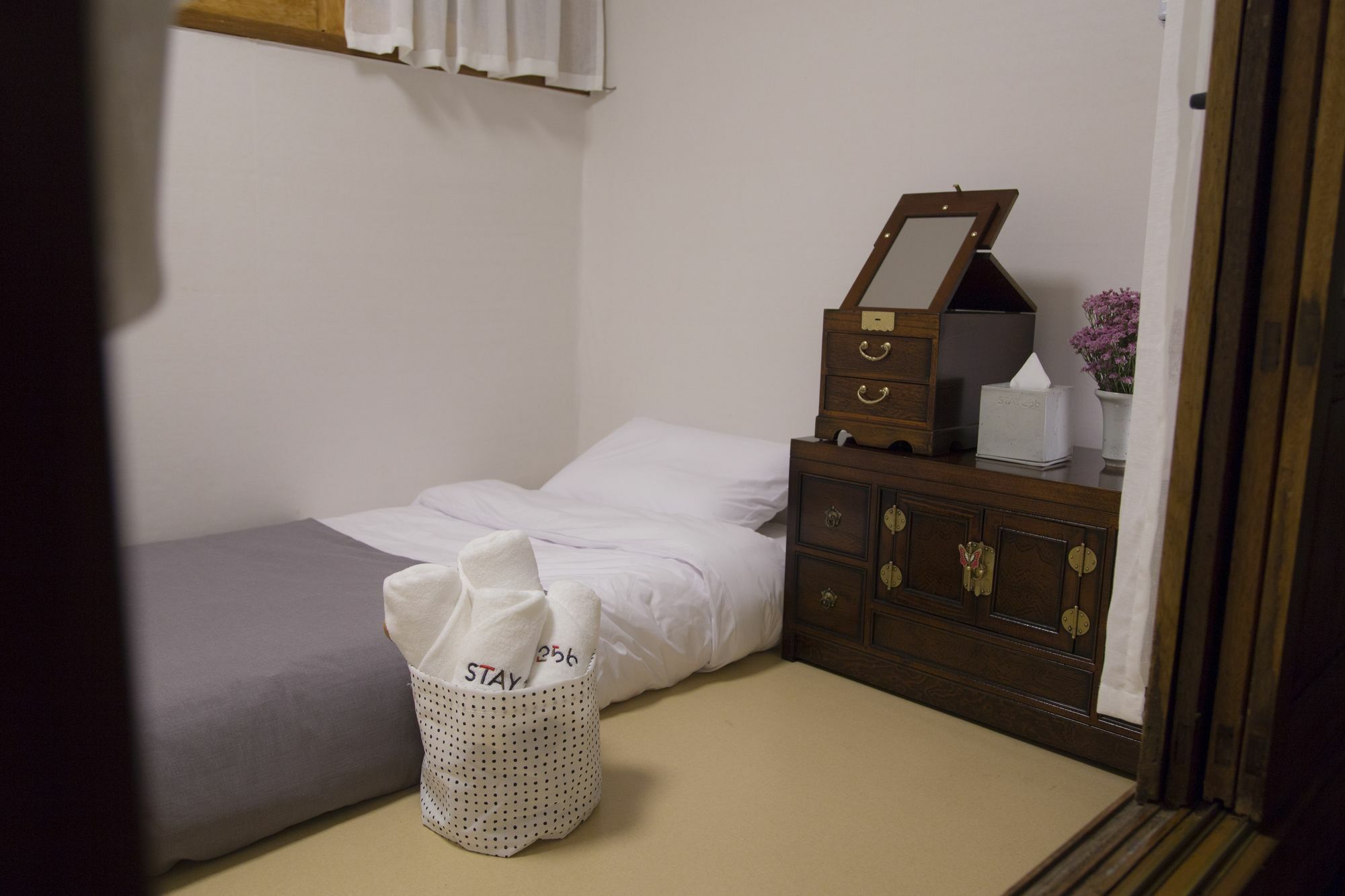 Stay 256 Hanok Guest House سيول المظهر الخارجي الصورة